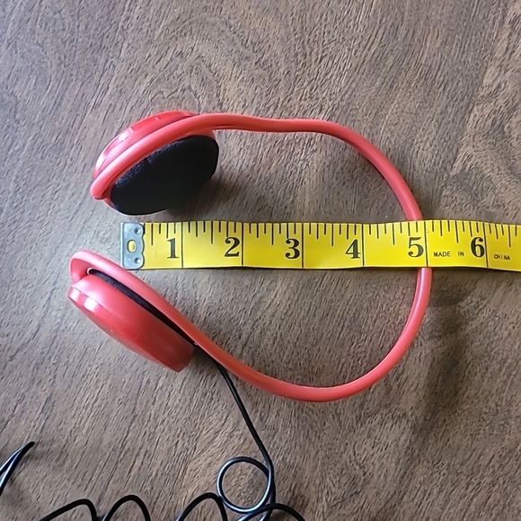 2015 Nintendo Headphones Red in Working condition lightweight School Utility - Picture 9 of 9